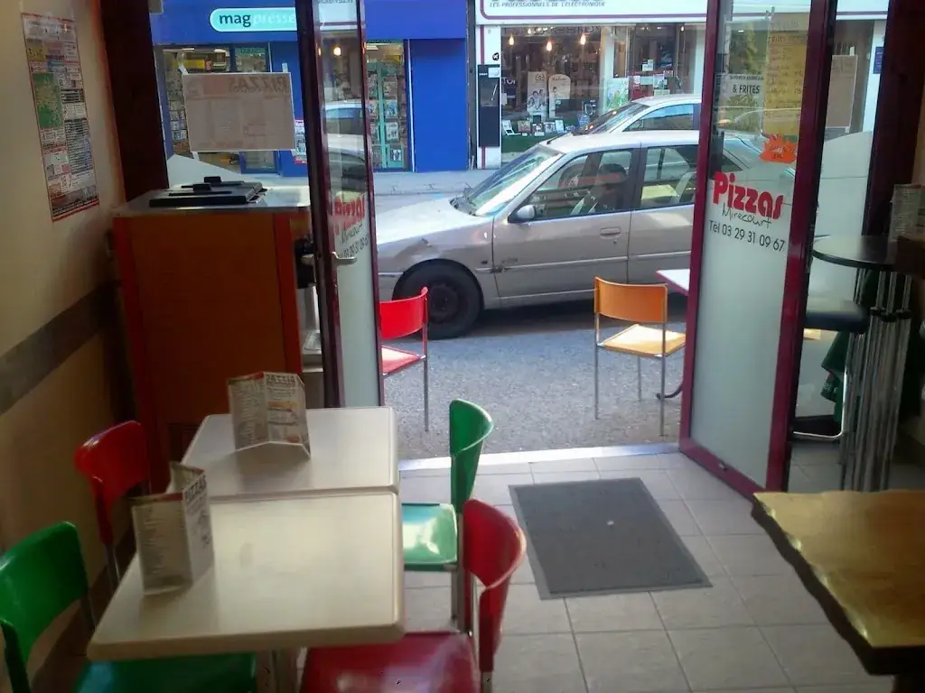 Pizza Mirecourt_Mirecourt_slider_image_3