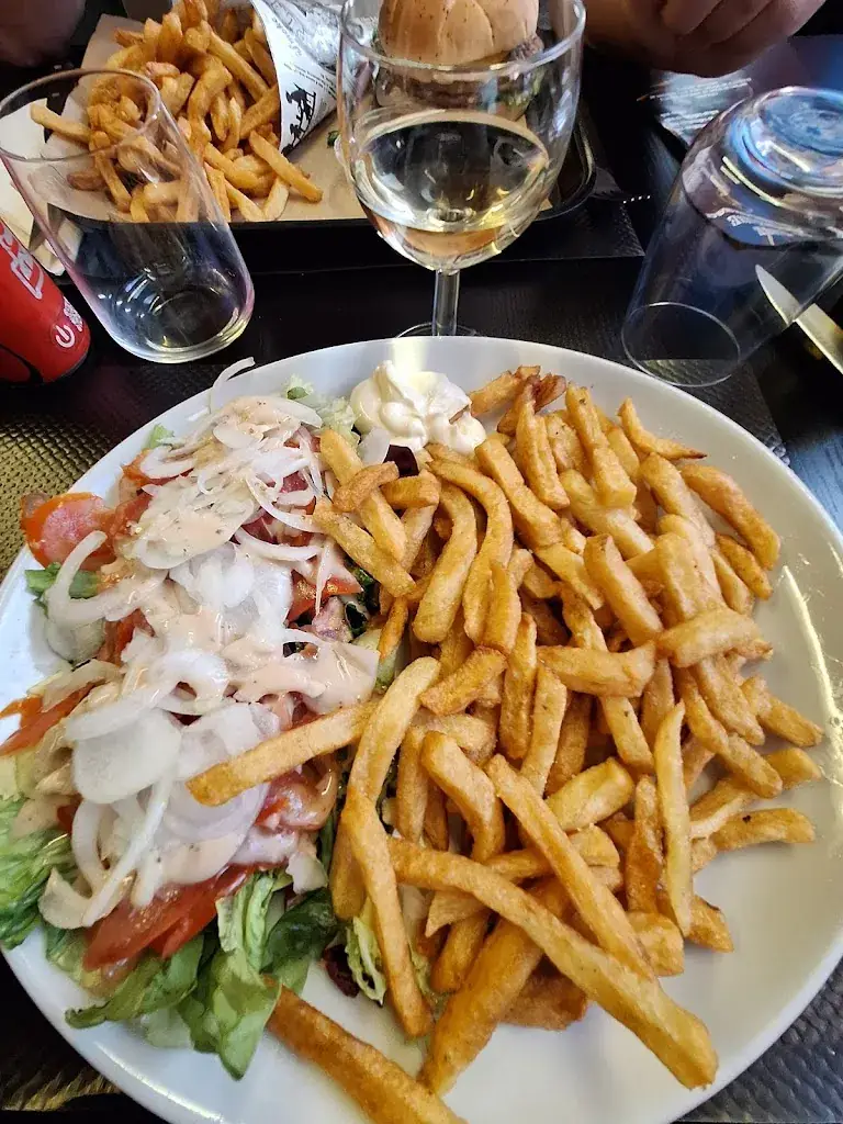 Jevanno Daphné_LA TABLE MOUZONNAISE_Mouzon_review