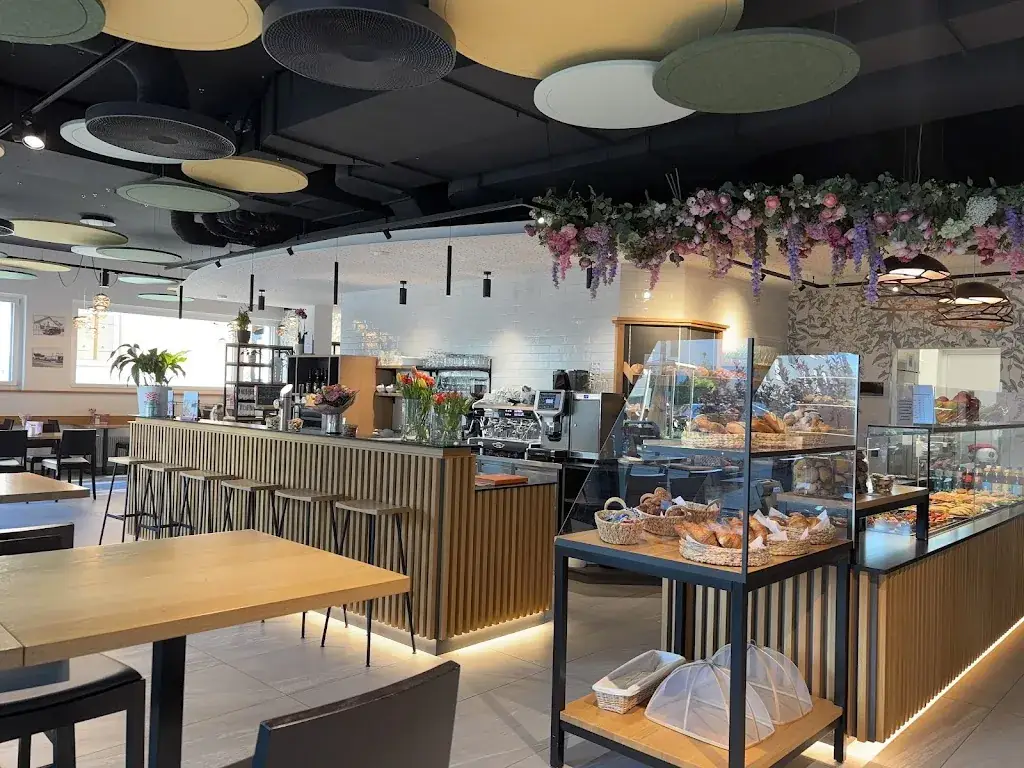 Café Flora Bulle Restaurant in Bulle