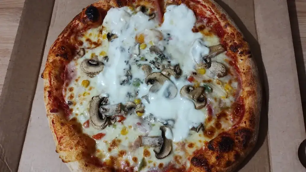 Divine Saphir_La Casa Napoletana_Morhange_review