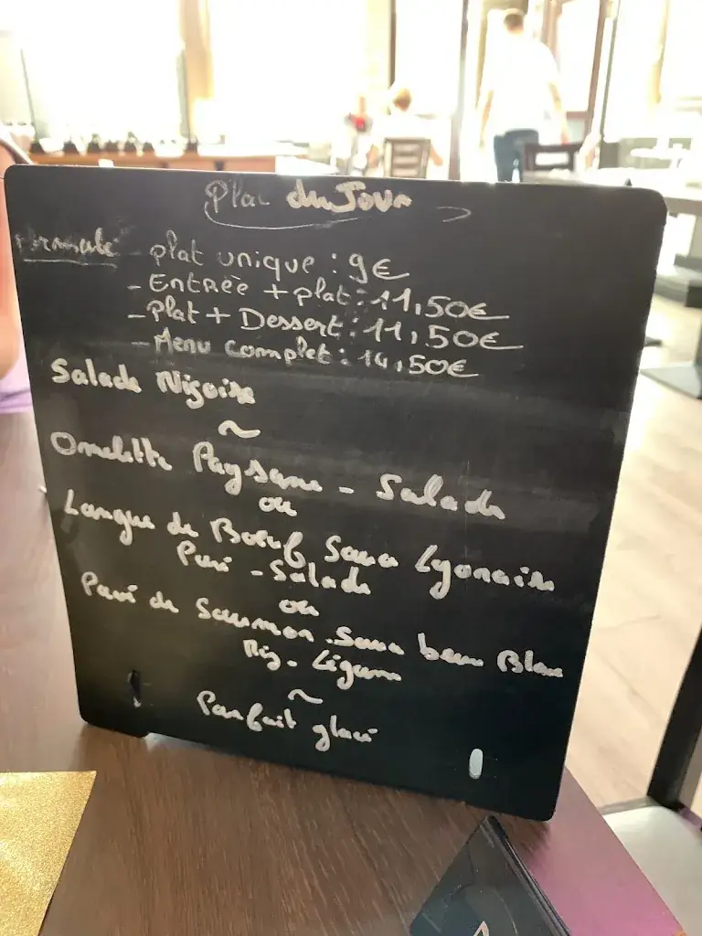 Takanori Aasberg Miyashita_AU VAL FLEURI_Morsbach_review