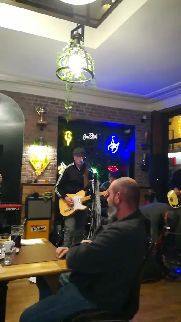 Restaurant - Pub La Roue Libre_Montmirail_slider_image_2