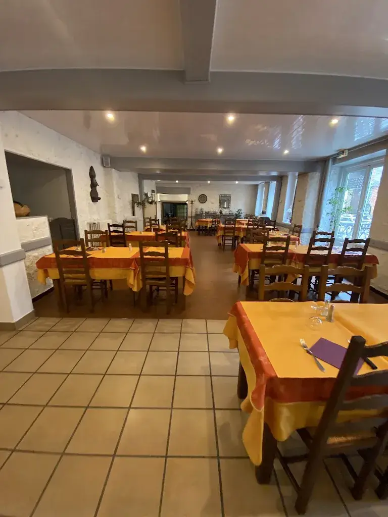 Ja Coo_Le Fer à Cheval_Magneux-Haute-Rive_recensione