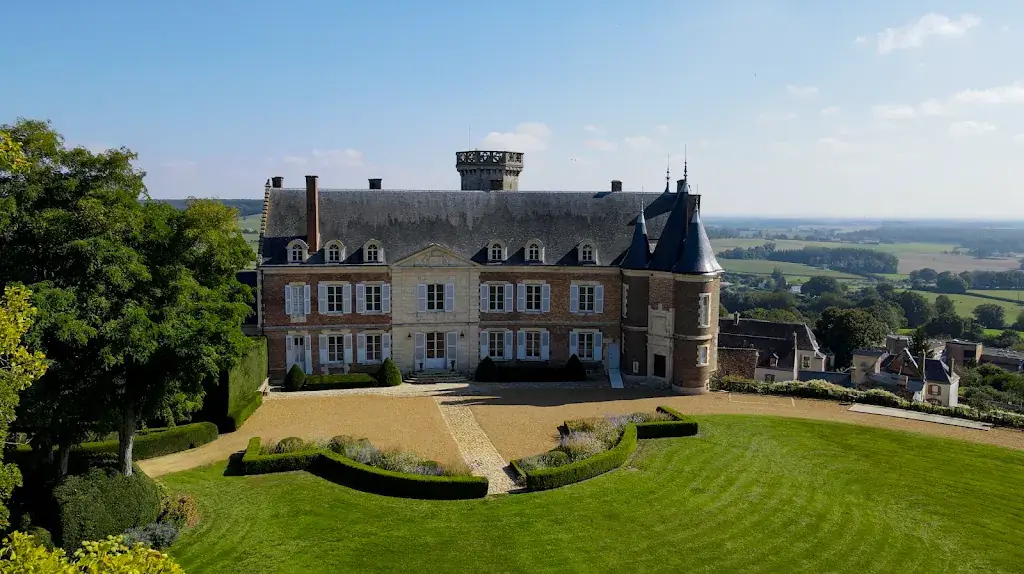 Château de Montmirail restaurant in Montmirail