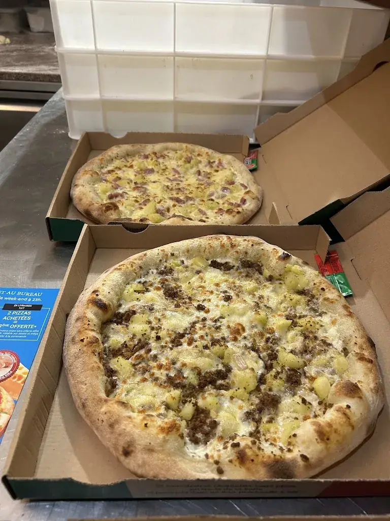 Amigo Pizza_Montmirail_slider_image_3