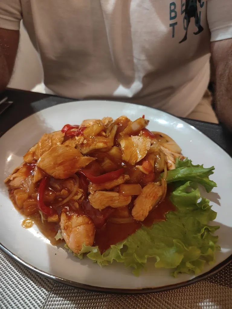 Fosa Siedftuyi_Assiette du bonheur_Metz_review