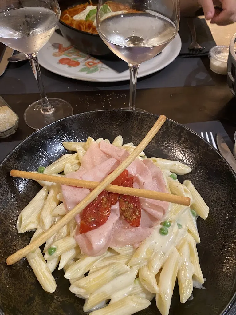 CHEZ PAVA_Metz_slider_image_3