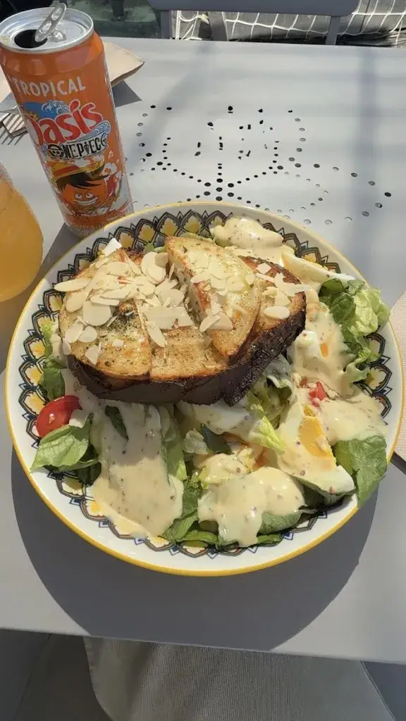 Laura. flcht_O'Bello_Moulins-lès-Metz_review