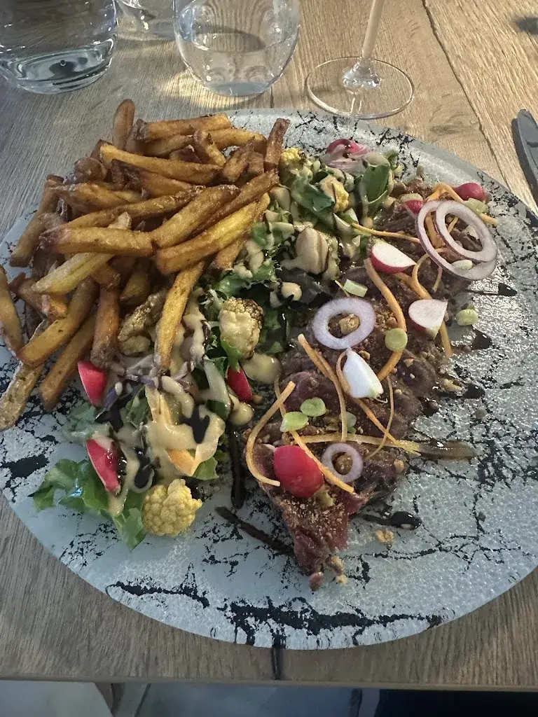 petite lune_Hôtel Du Commerce-Restaurant Au Couteau_Nogent_review