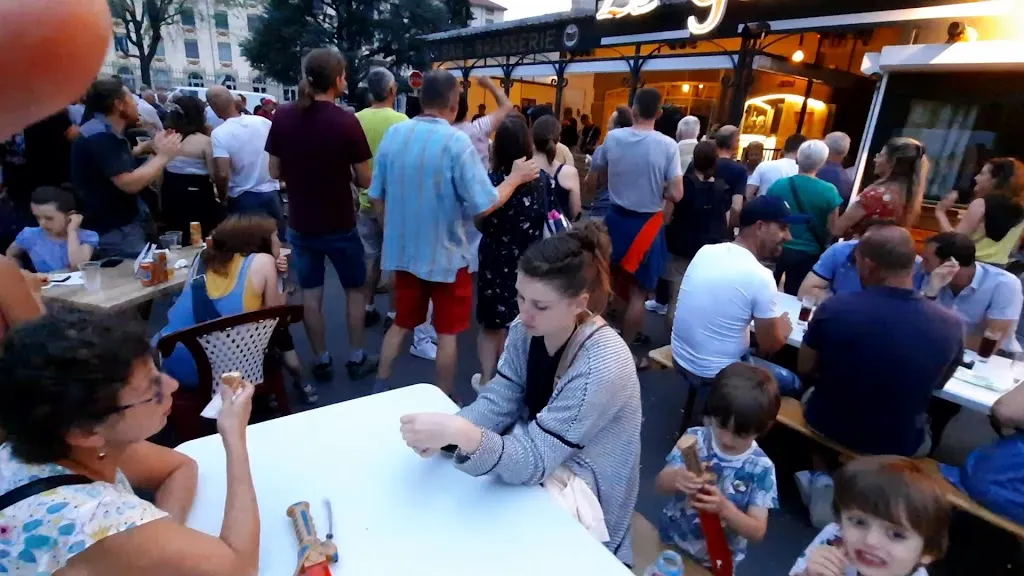 Le Glacier_Montbrison_slider_image_2