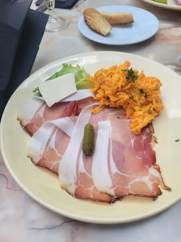 Restaurant Le Maxevoy_Charmes_slider_image_3