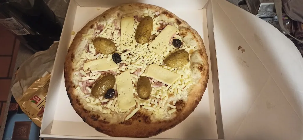 Gang Of Pizza_Nomexy_slider_image_2