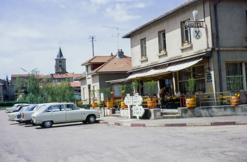 Hugh Peters_Hôtel du Commerce_Nomeny_review