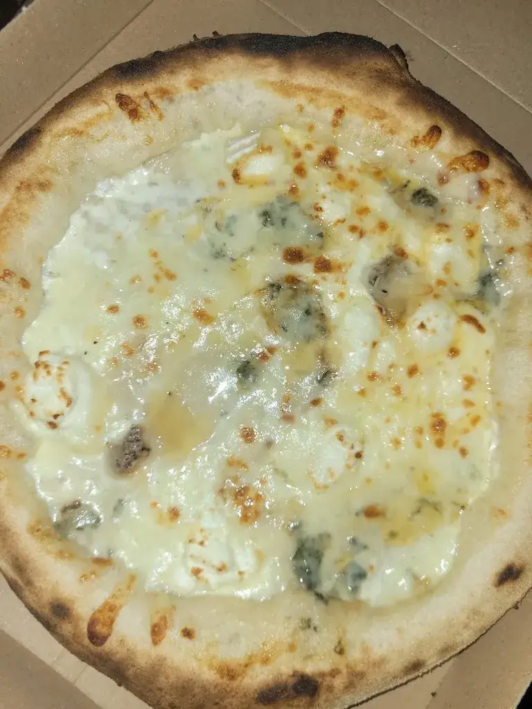 Astalouego Hermodzo_LA PIZZ’ Nilvange_Nilvange_review