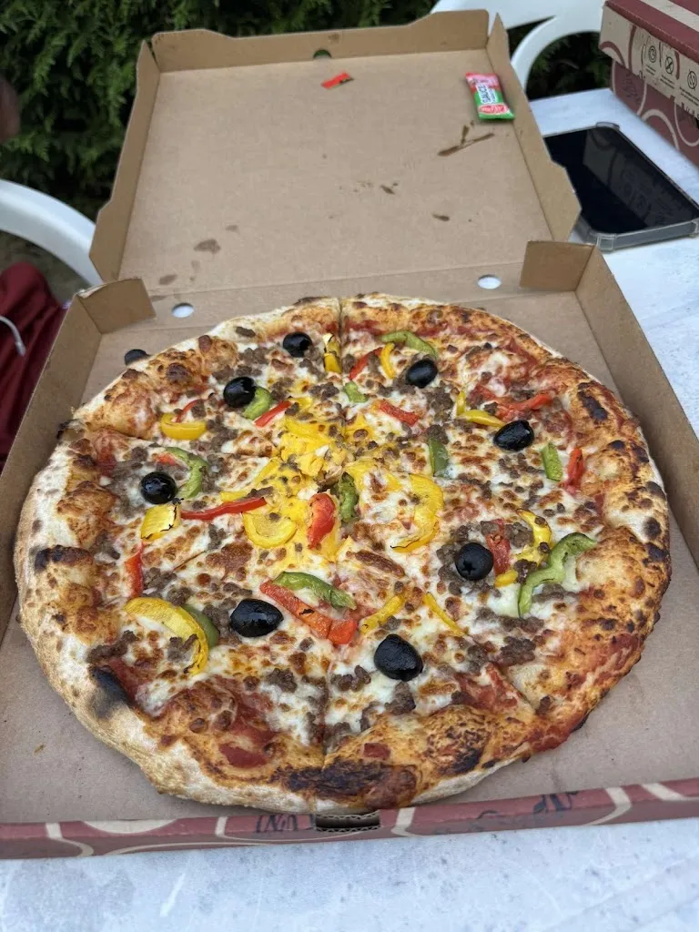 Pizza Addict_Nilvange_slider_image_2