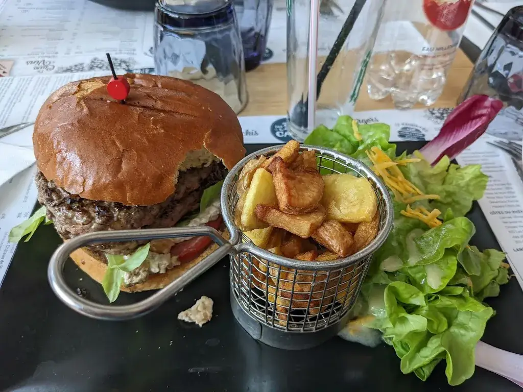 Pierre C._Les 3 Vallées Café_Moûtiers_review