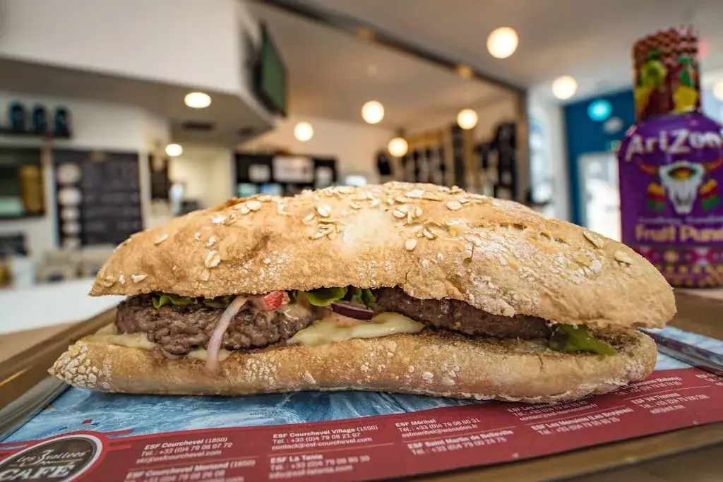 Les 3 Vallées Café_Moûtiers_slider_image_2