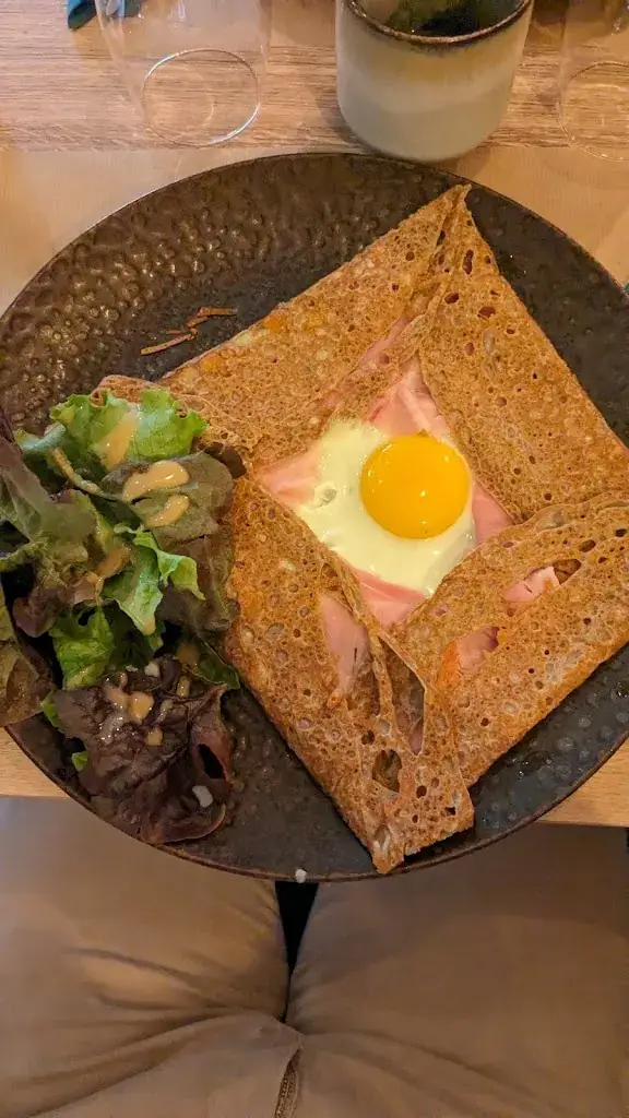 Galaxyan_Le Dolmen Montbrison_Montbrison_avis