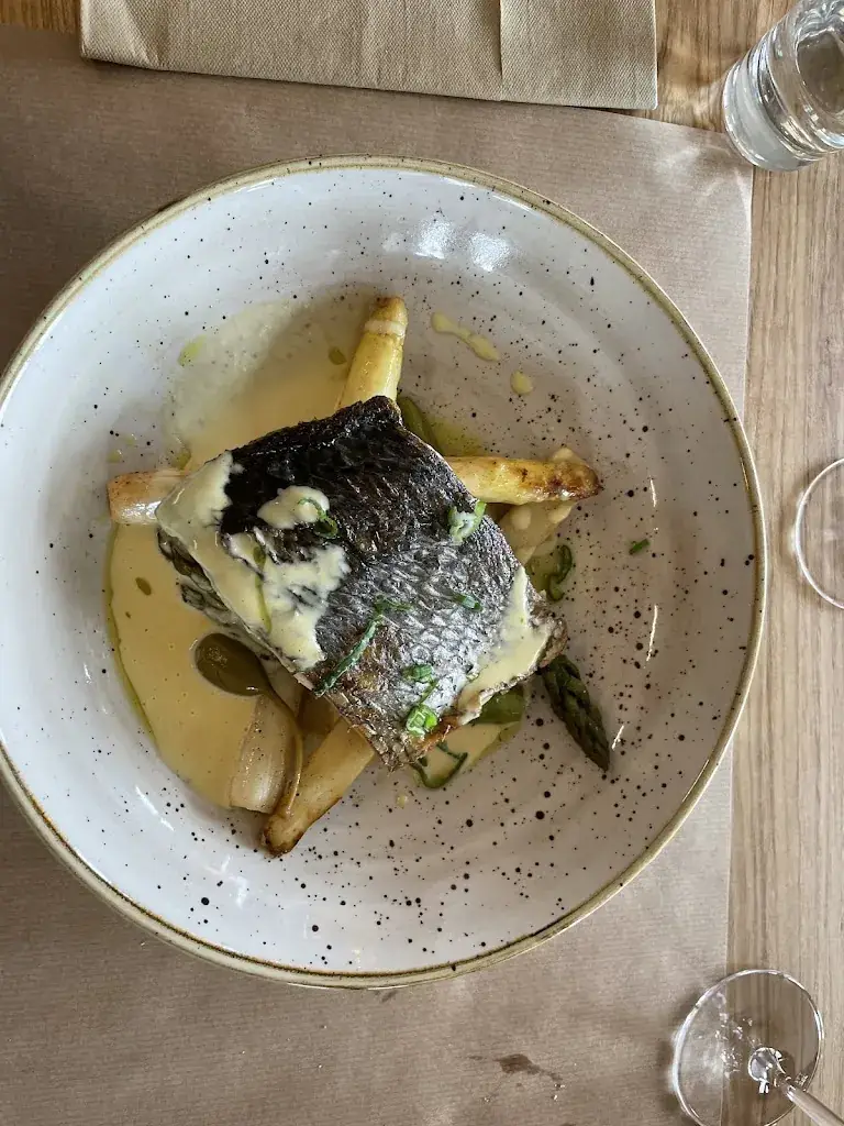 Maryam Baniasadi_1183 Table de Caractère_Oderen_Bewertung