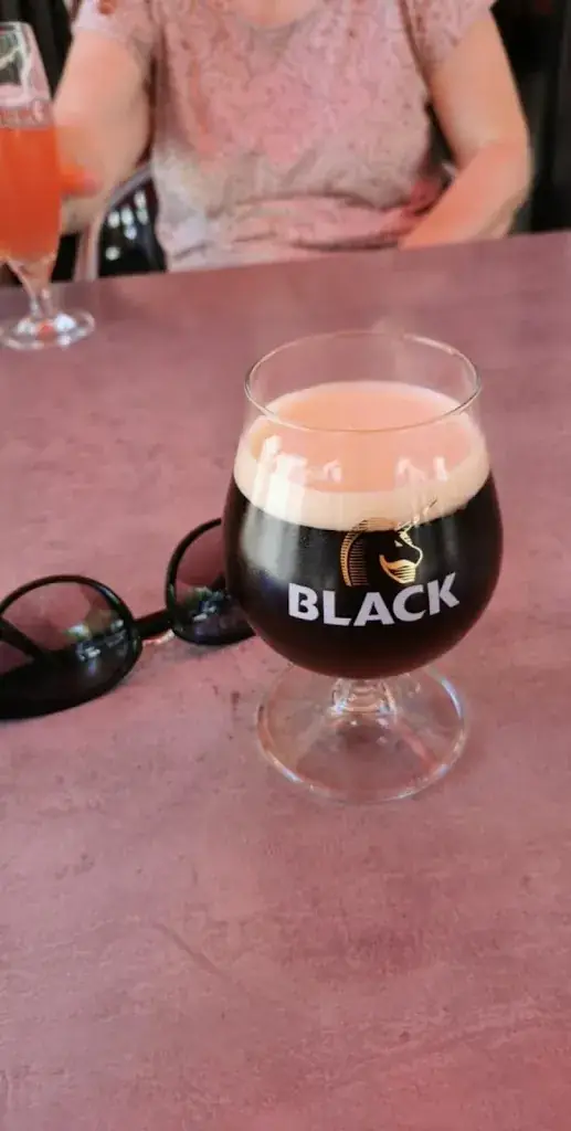 Boff Helena_Bar.Restautant.Café des 3 Jumeaux_Moyenmoutier_review