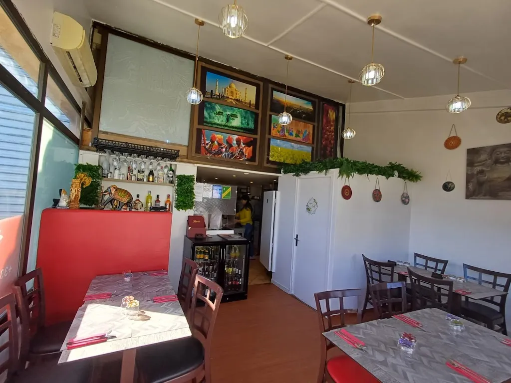 La Raajmati_Châteauneuf-Grasse_slider_image_1