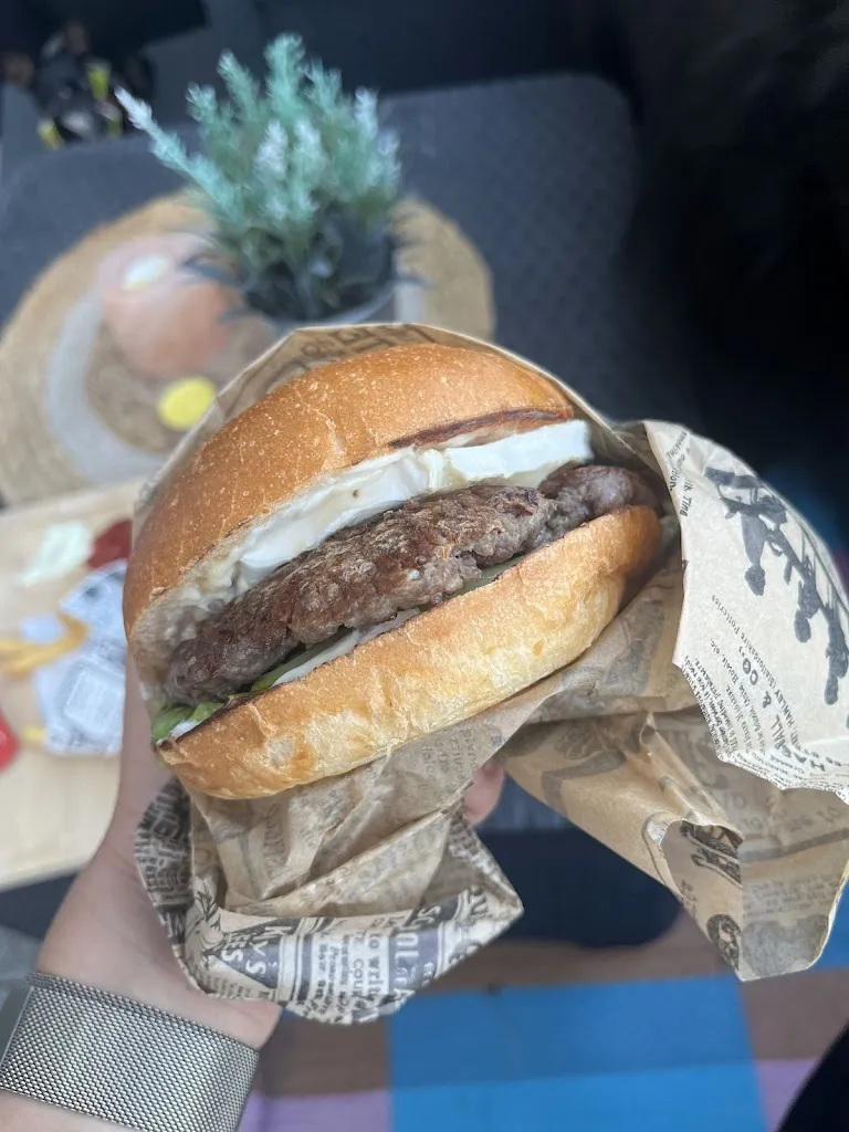 C delices restaurant in Ostheim