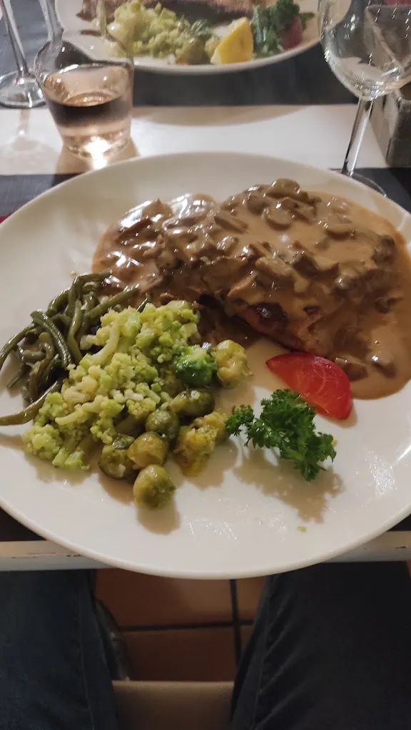 Menu_Restaurant-Pizzeria Le Perroquet_Luxembourg_image_8