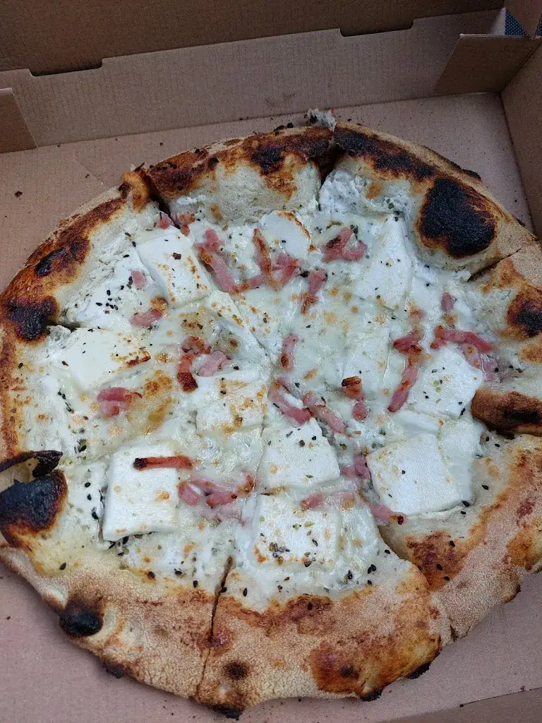 Hayley P_Terra Pizzas_Mundolsheim_review