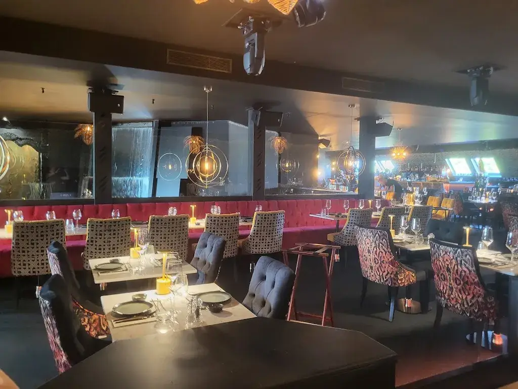 ITZA LA PYRAMIDE_Vendenheim_slider_image_1