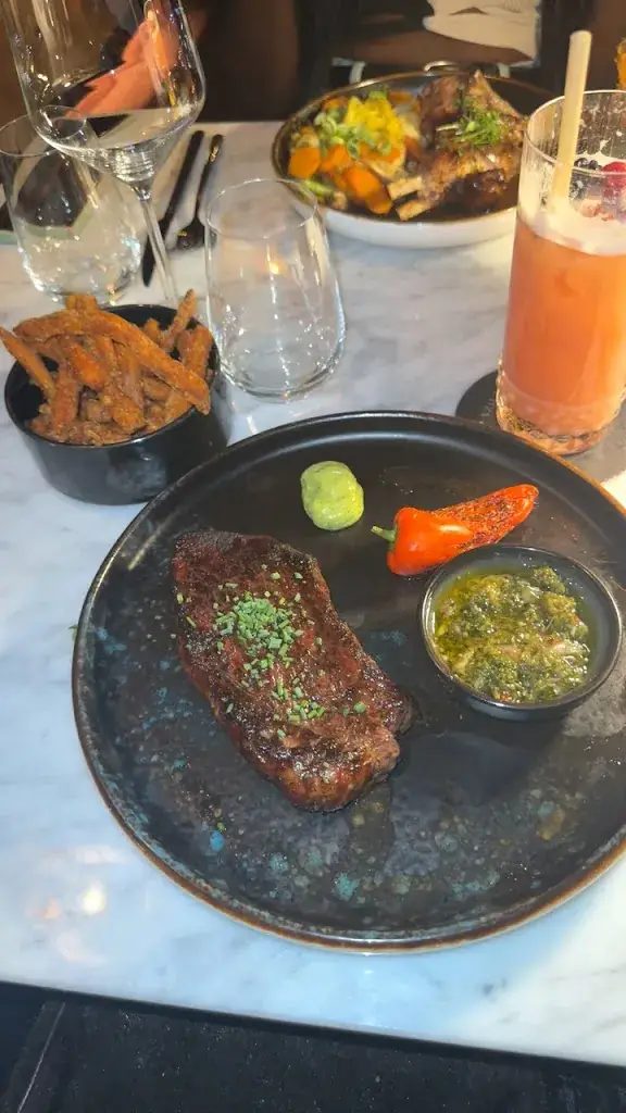 ITZA LA PYRAMIDE_Vendenheim_slider_image_2