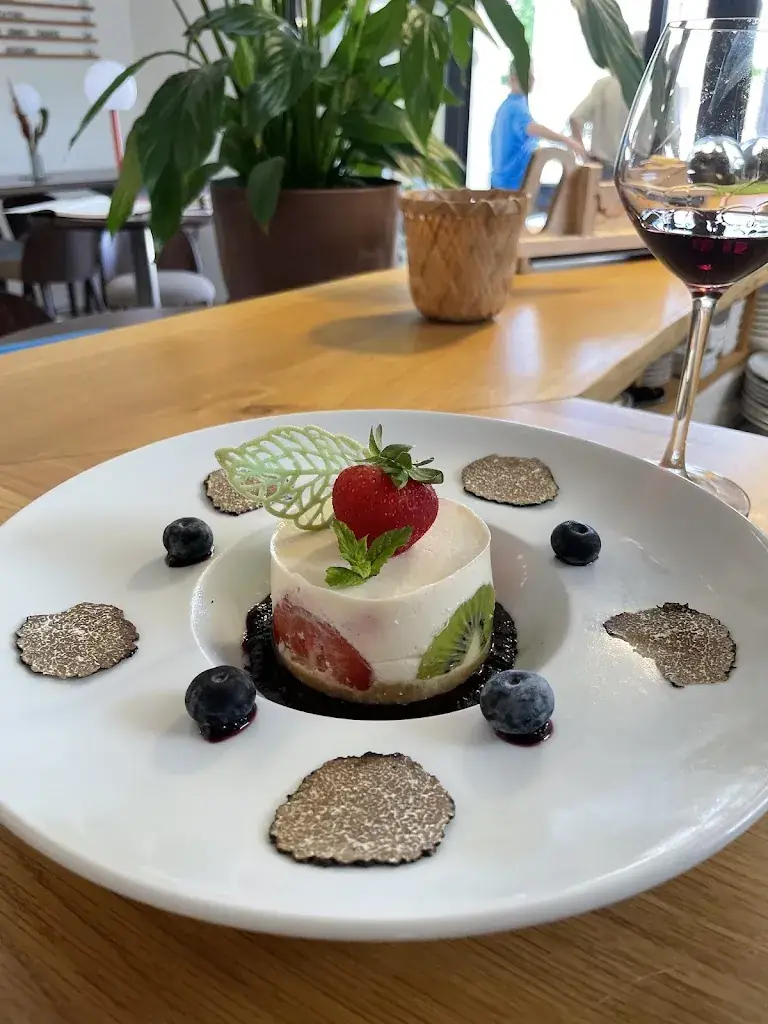 Terrae - Truffe & Vin_Châteauneuf-du-Pape_slider_image_3