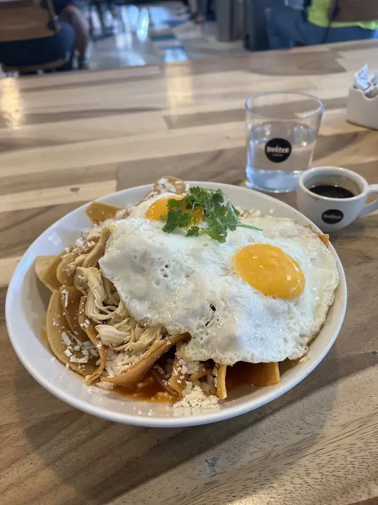 Jordan Moyer - Fitness - Travel_Peltre_Mexico_review