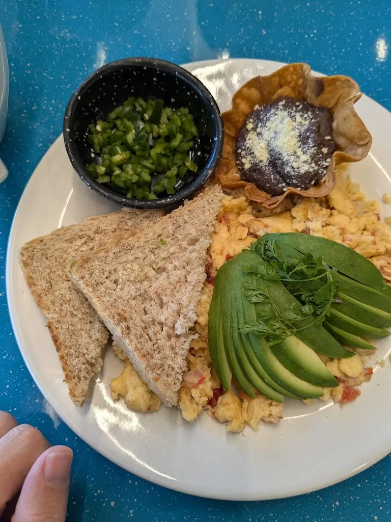 Bram L_Peltre Lonchería (Coyoacán)_Mexico_review