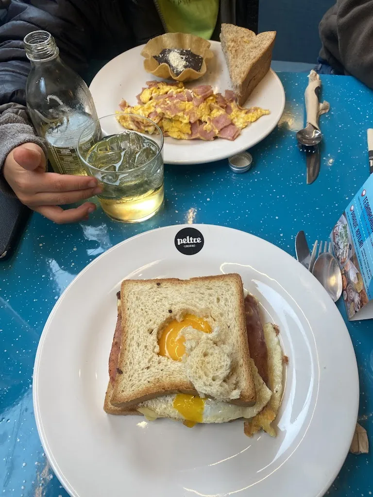 Liliana S_Peltre Lonchería (Miguel Ángel de Quevedo)_Mexico_Bewertung