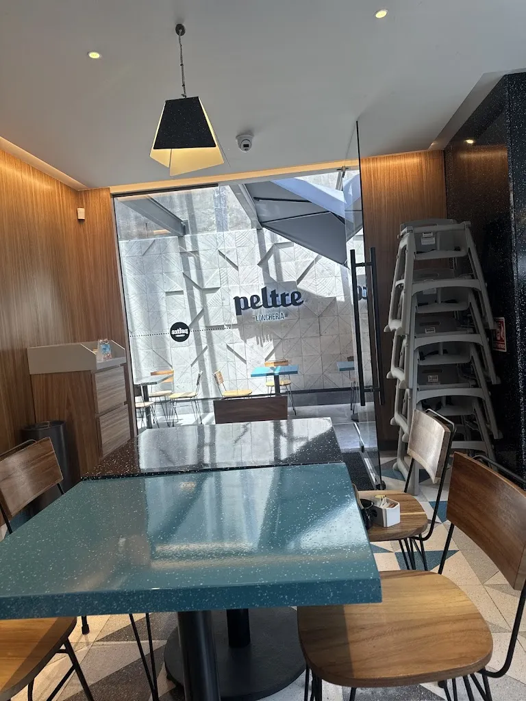 Peltre Lonchería (Miguel Ángel de Quevedo)_Mexico_slider_image_1