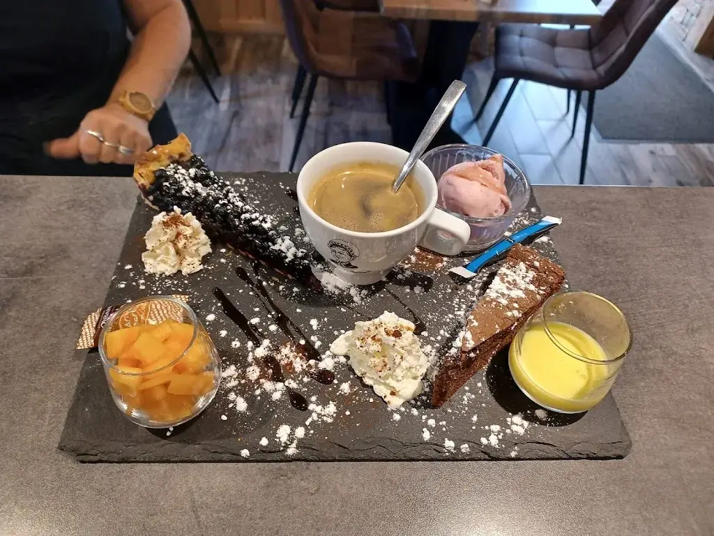 Auberge de la Cascade_Plainfaing_slider_image_2