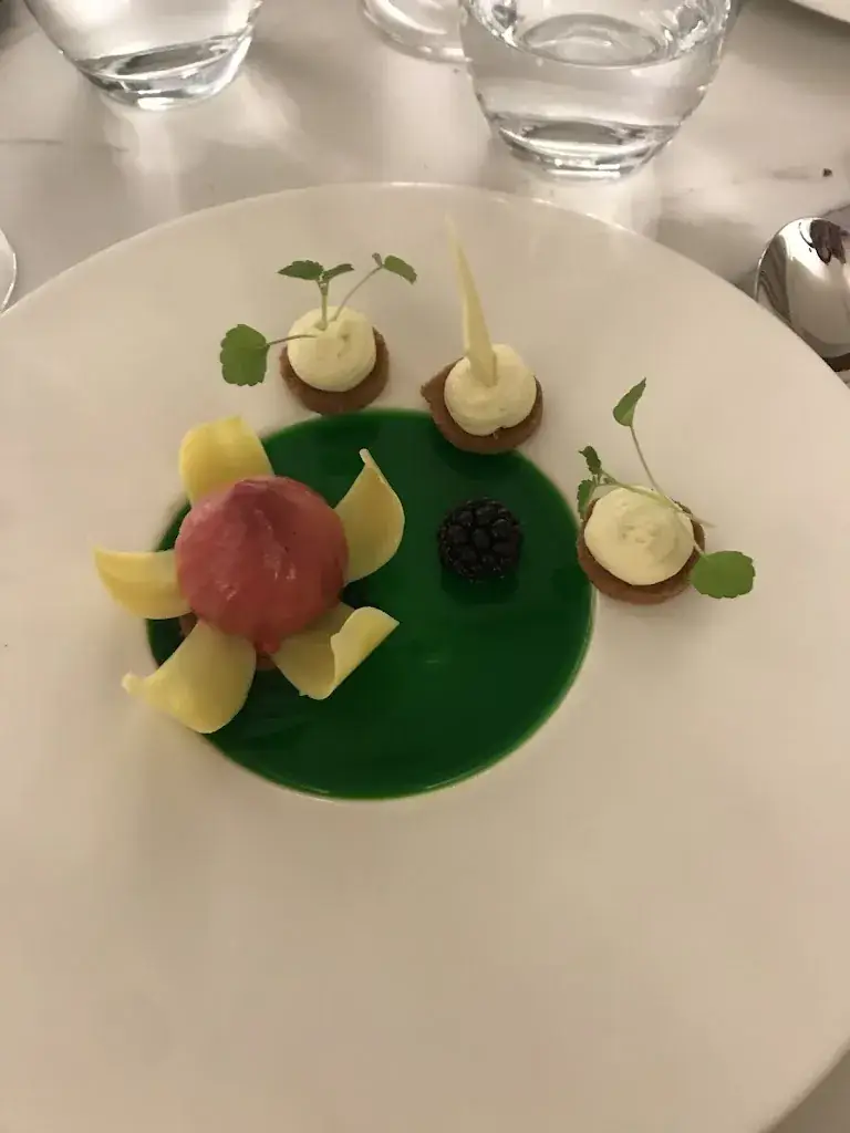 Menu_Les Nymphéas Restaurant · Chasse-Sur-Rhône_Chasse-sur-Rhône_image_7