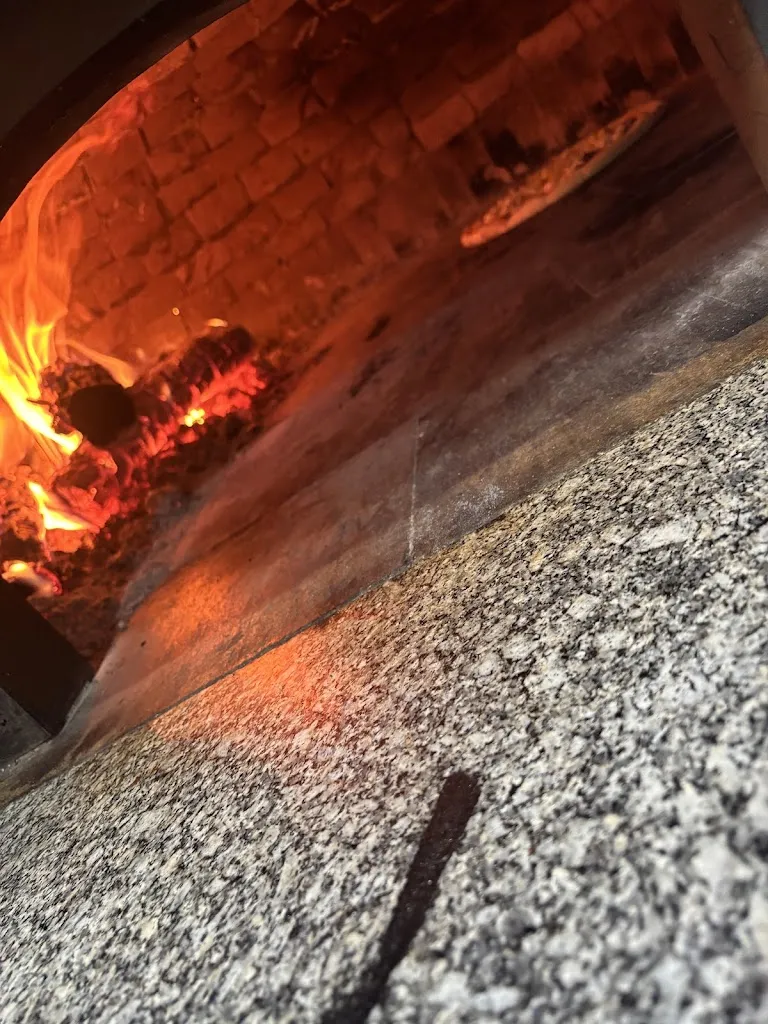 Capo Pizza_Neufchâteau_slider_image_3