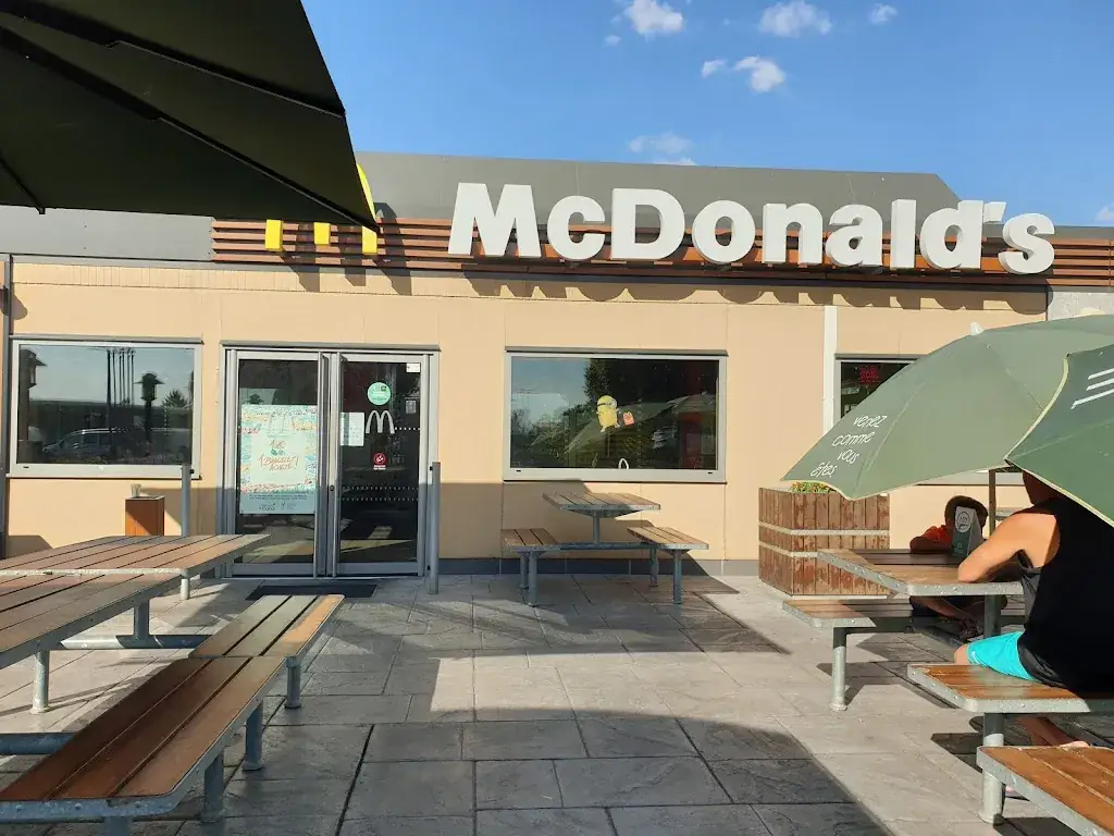 McDonald's restaurant in Neufchâteau