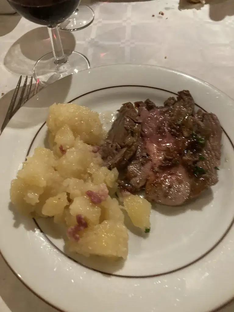 Brigitte Royer_Auberge De L'Etanchotte_Landaville_review