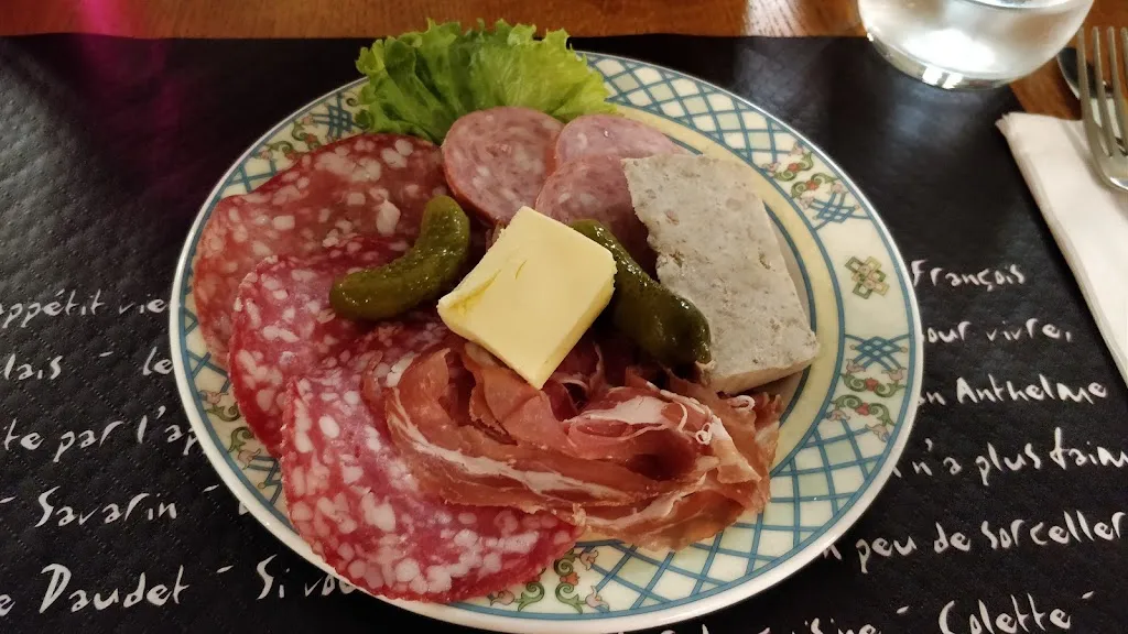 Victoria CHENG_Au Champenois_Piney_review