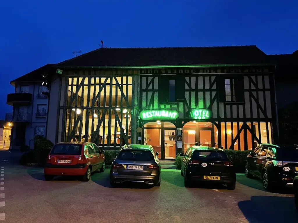 Richard Hartley_Logis Hôtel le Tadorne_Piney_review