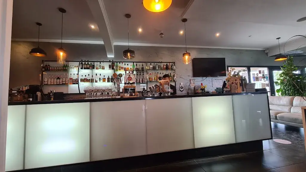 Pedra Da Estrela_Nogent-sur-Seine_slider_image_1