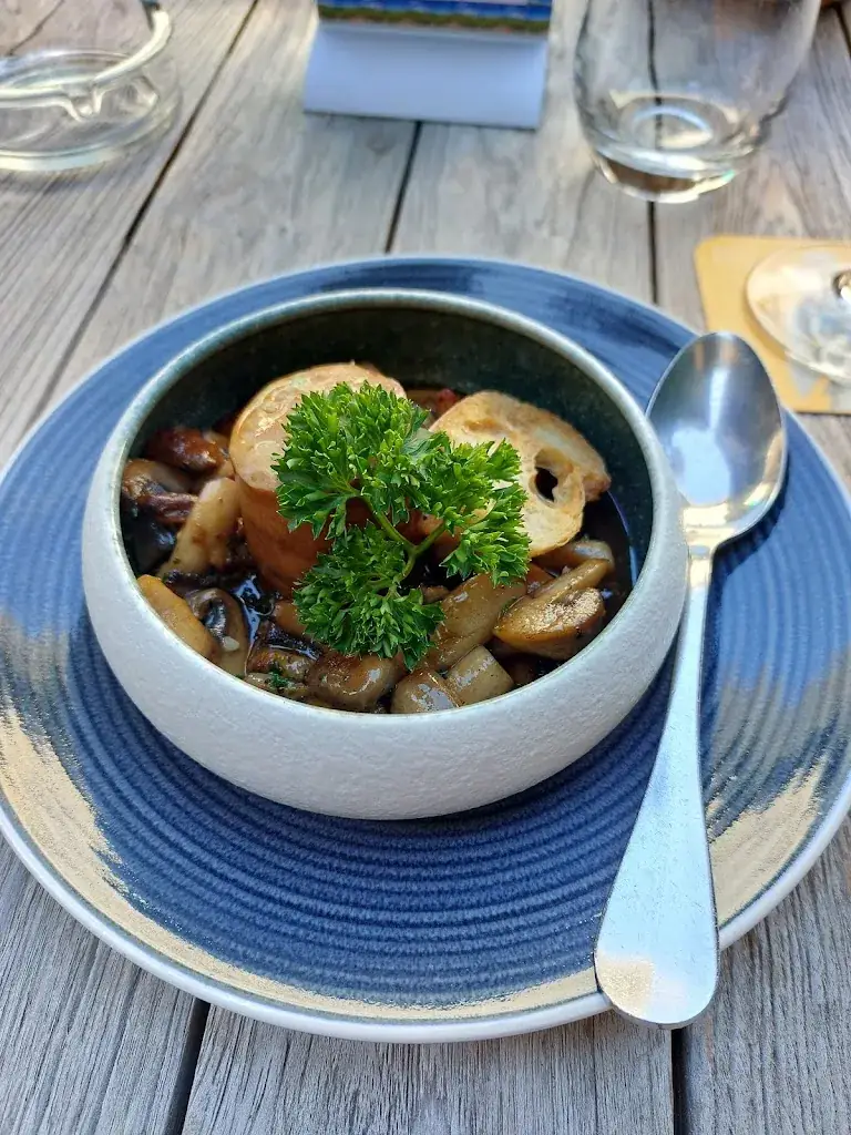 Laura L_Auberge du Cygne de la Croix_Nogent-sur-Seine_review