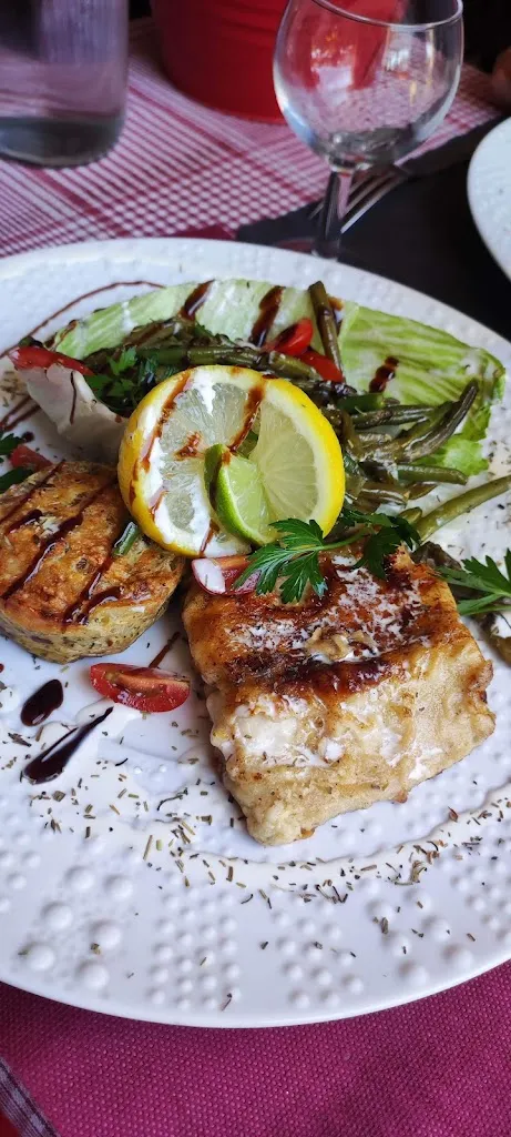 Marianne Khang_la belle dame nogent sur seine_Nogent-sur-Seine_review