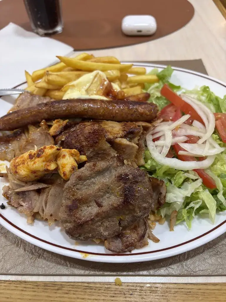 Les 2 Frères&Meatpoint_Nogent-sur-Seine_slider_image_2