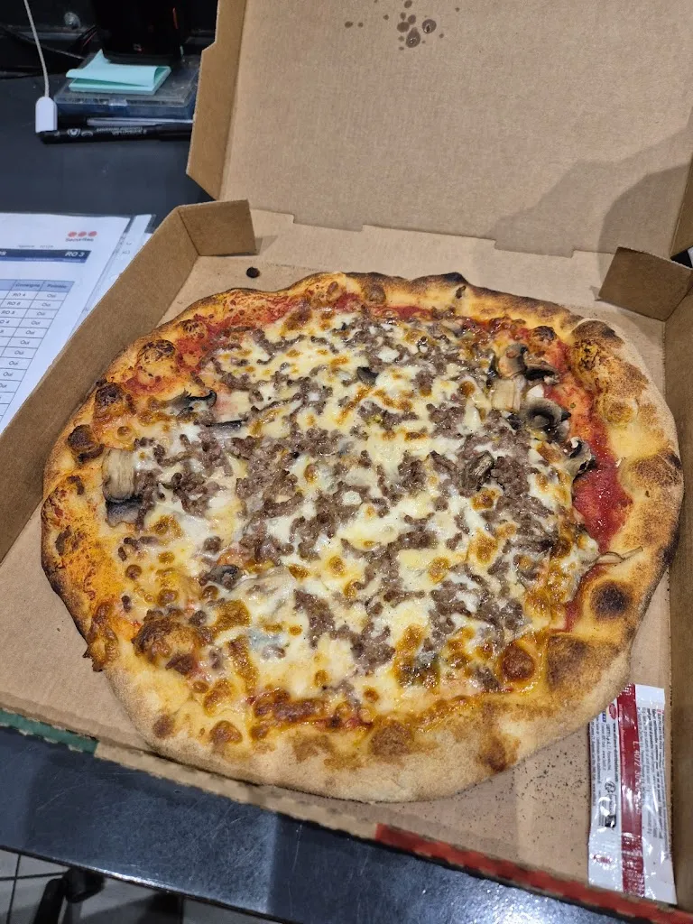 melanie Legallo_Pizza Ô Feu De Bois_Nogent-sur-Seine_review