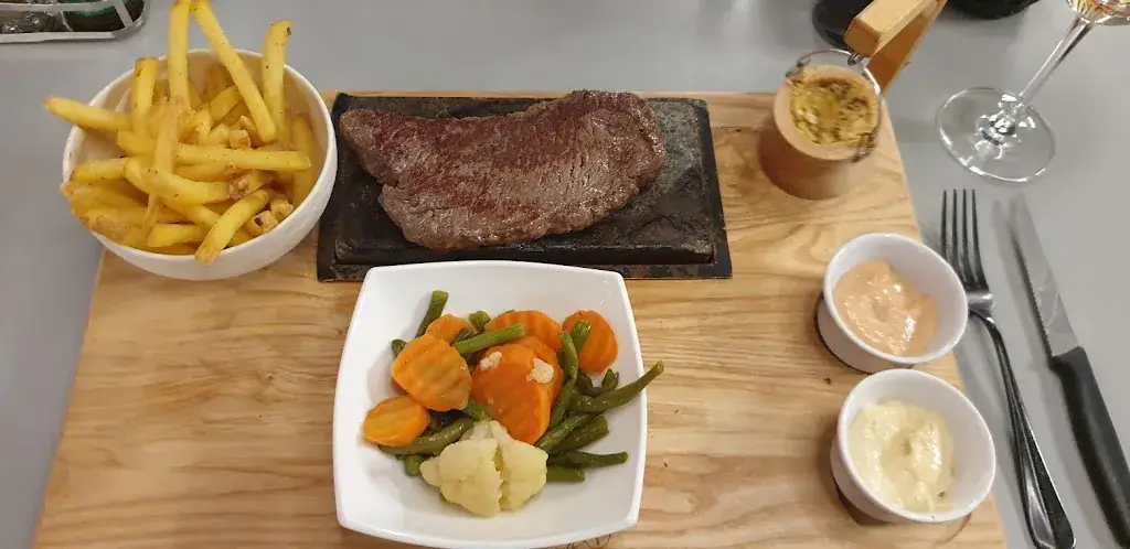 Café-Restaurant Le Plaisance_Riaz_slider_image_2