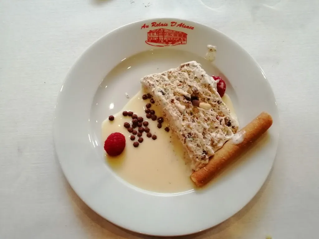 Marianne Théophile_Au Relais D'alsace_Porcelette_review