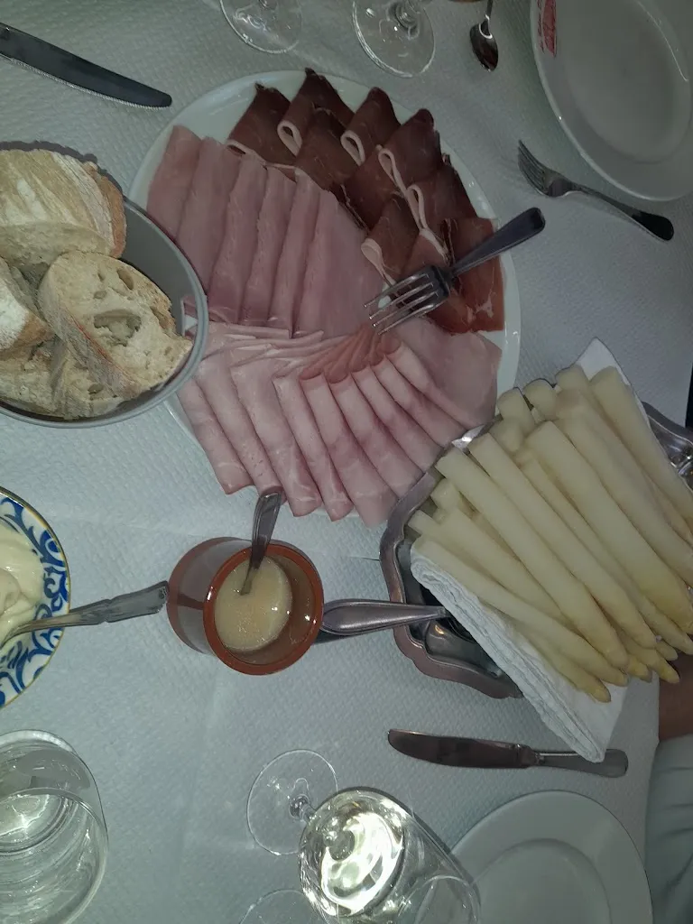 Odile Kissel_Au Relais D'alsace_Porcelette_review